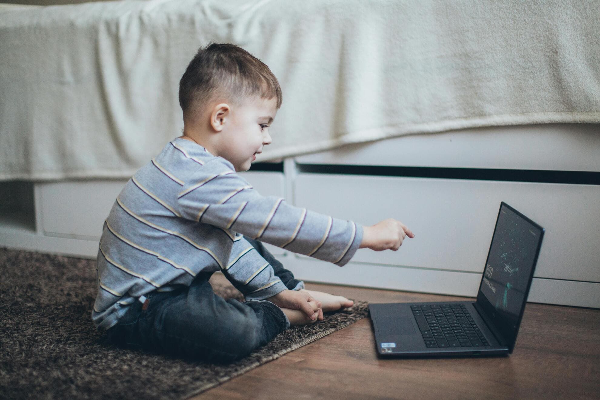 Nauka programowania dla 6-letniego dziecka – tworzenie gry z wykorzystaniem sztucznej inteligencji